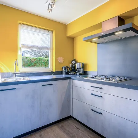 Villapark Kamperfoelie 87 別荘 *